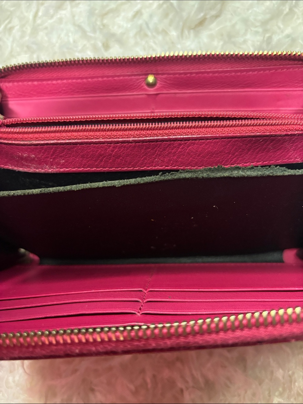 Saint Laurent Classic Y Ligne Zip Around Wallet in fuchsia pink - Picture 15 of 16